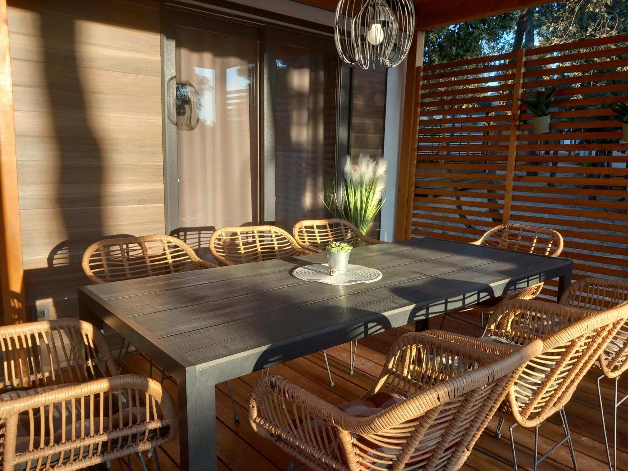 Mobile Home Anamari บีโอกราดนาโมรู ภายนอก รูปภาพ
